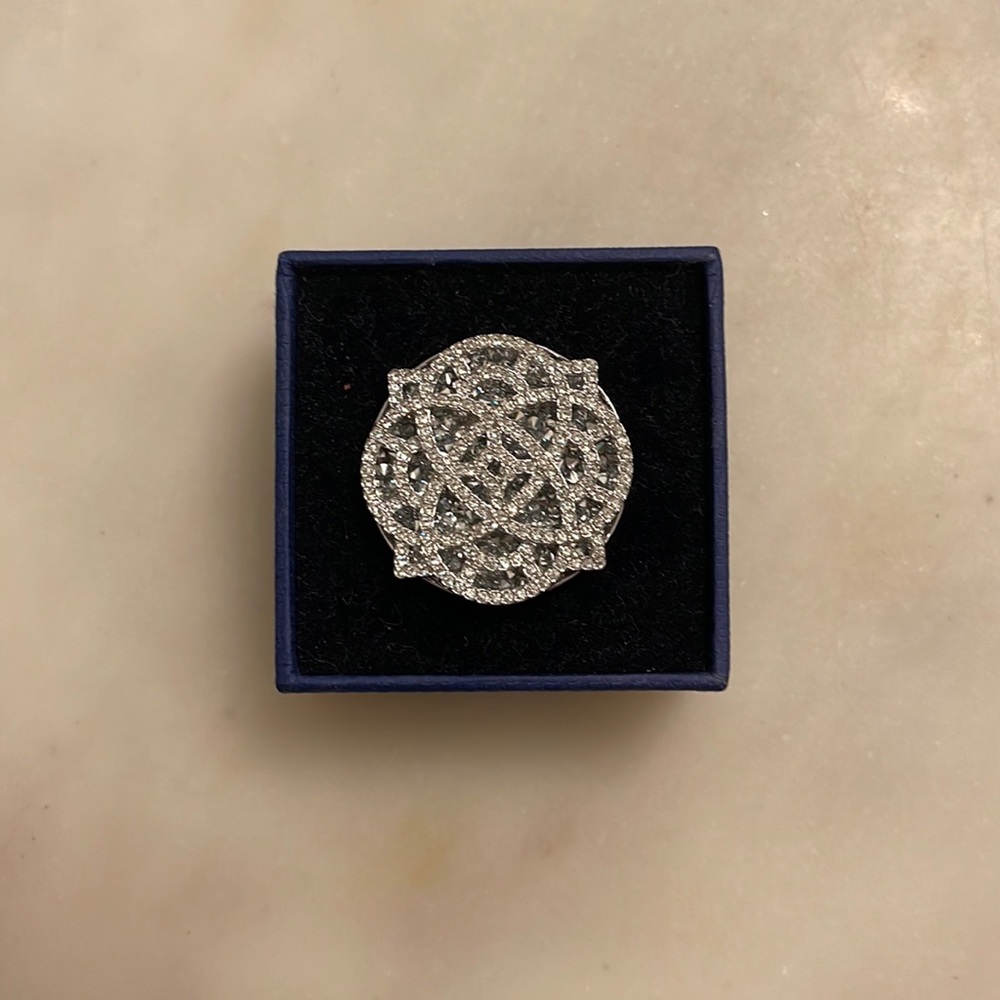 Swarovski crystal ring, size 60, new